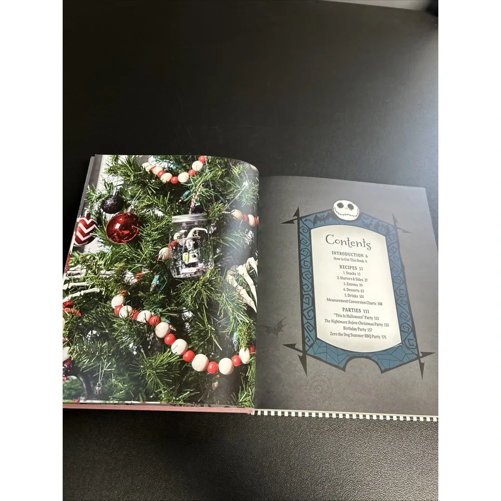 Disney The Nightmare Before Christmas The Official Cookbook & Entertaining Guide